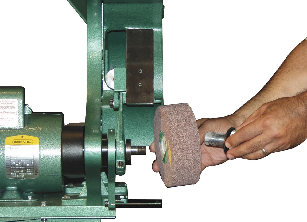 Model 760 accepts nylon, buffing, wire and fiber wheels.